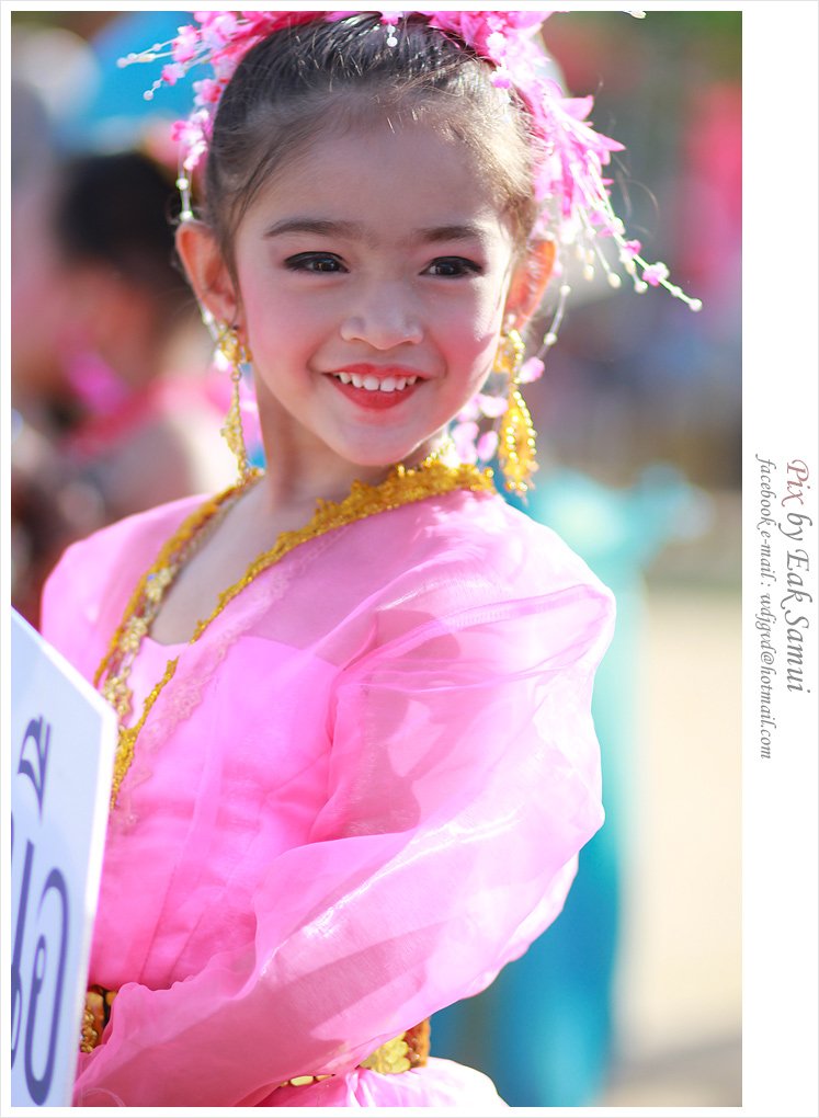 Photo :  , 747x1020 pixel 248,257 bytes
